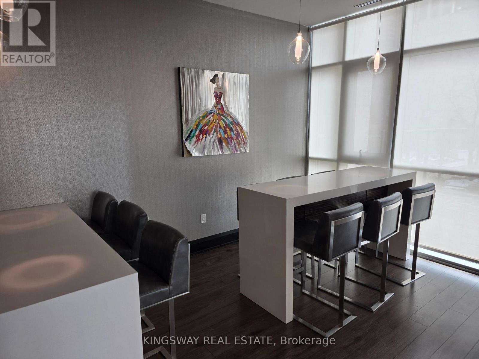 612 - 349 Rathburn Road W, Mississauga, Ontario  L5B 0G9 - Photo 15 - W12892498