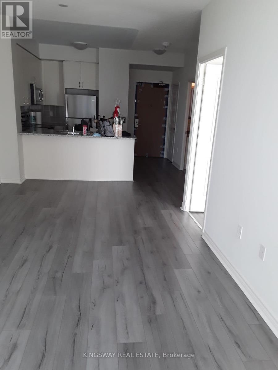 612 - 349 Rathburn Road W, Mississauga, Ontario  L5B 0G9 - Photo 8 - W12892498