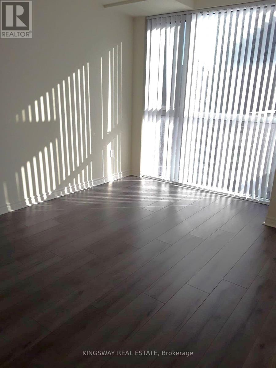 612 - 349 Rathburn Road W, Mississauga, Ontario  L5B 0G9 - Photo 9 - W12892498