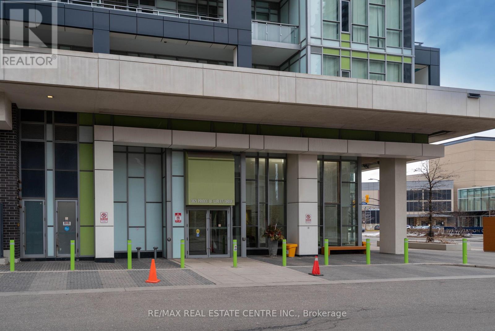 1310 - 365 Prince Of Wales Drive, Mississauga, Ontario  L5B 0G6 - Photo 33 - W12892548