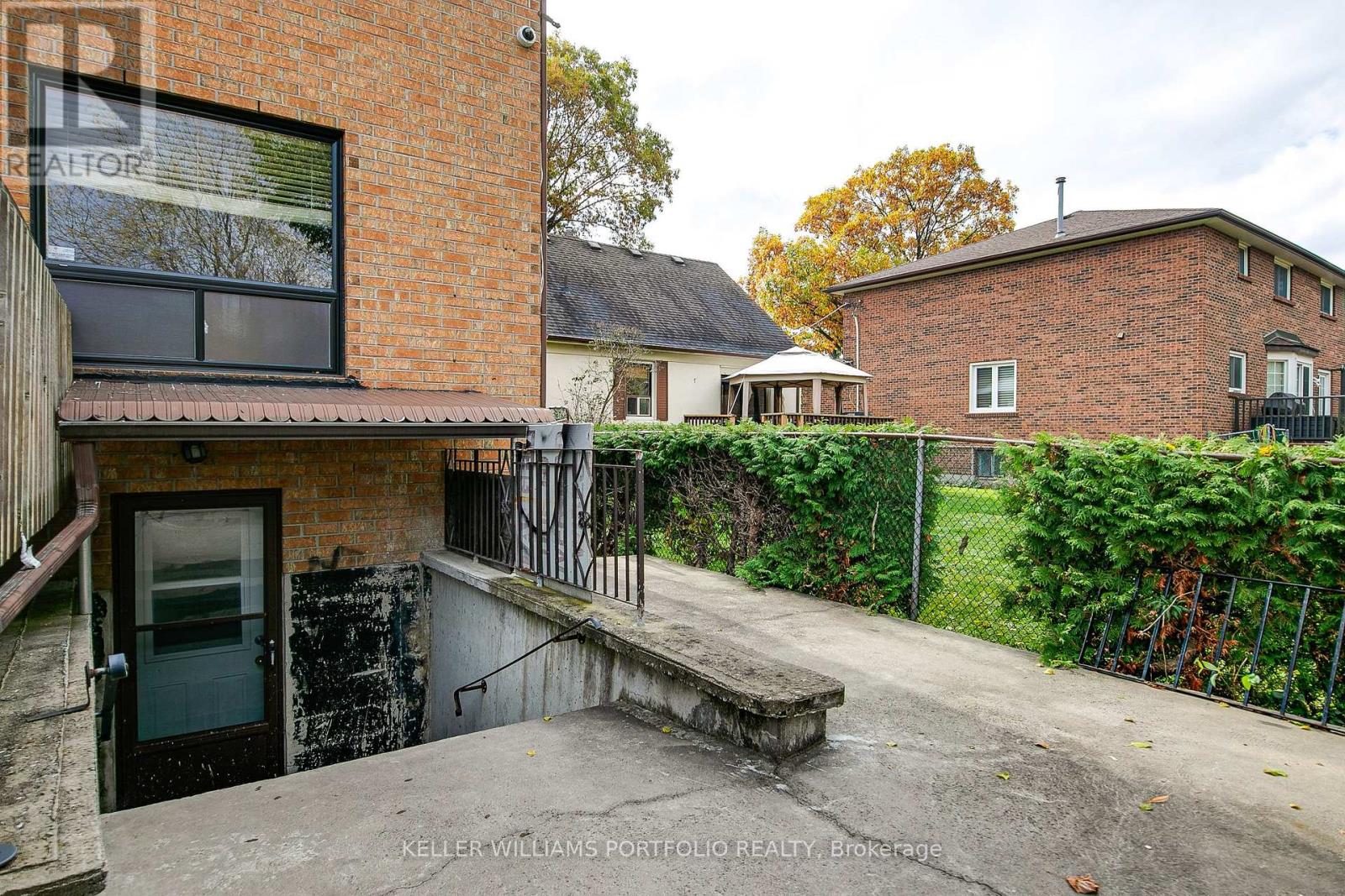 Bsmt - 20 Montesson Street N, Toronto, Ontario  M9B 1C4 - Photo 15 - W12892552