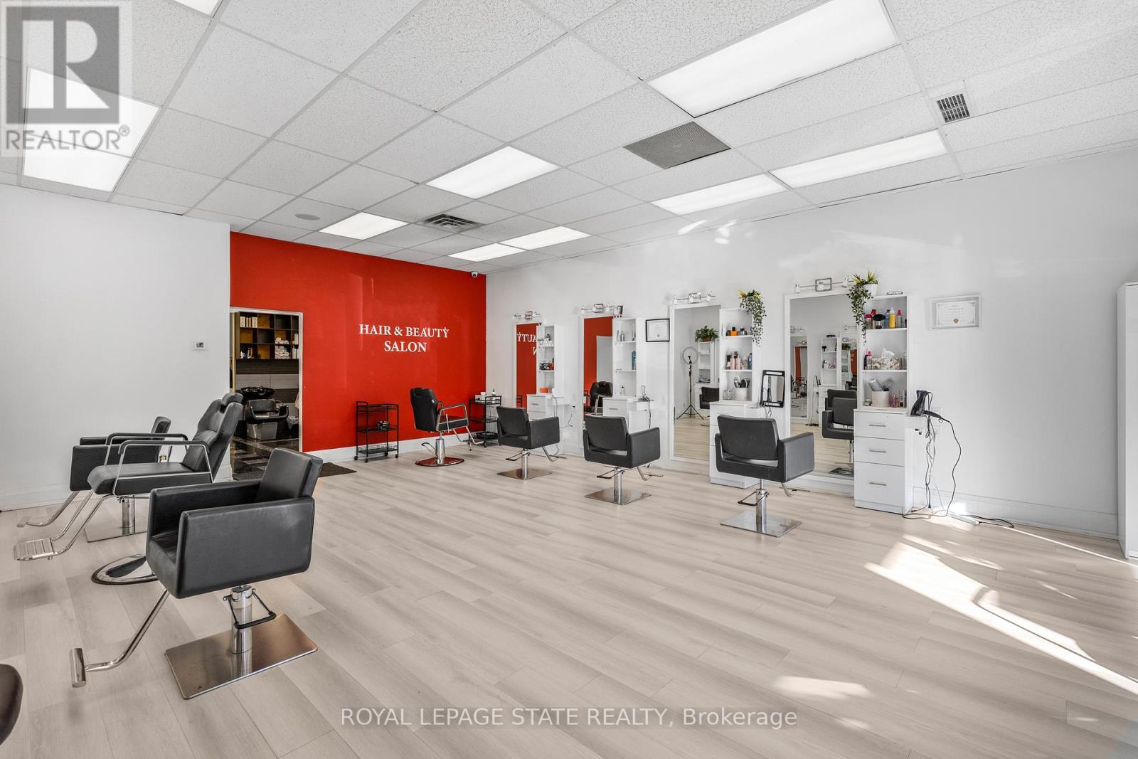 6 - 665 PLAINS ROAD E, Burlington, Ontario