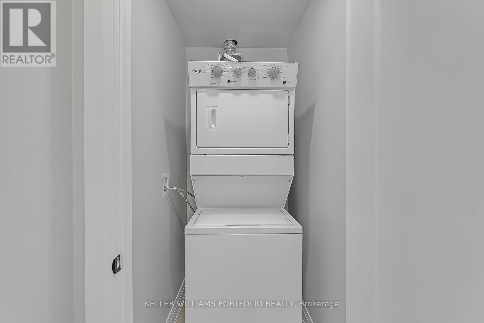 126 - 95 Dundas Street W, Oakville, Ontario  L6M 5N4 - Photo 21 - W12892636