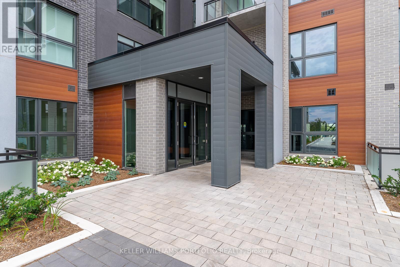 126 - 95 Dundas Street W, Oakville, Ontario  L6M 5N4 - Photo 27 - W12892636