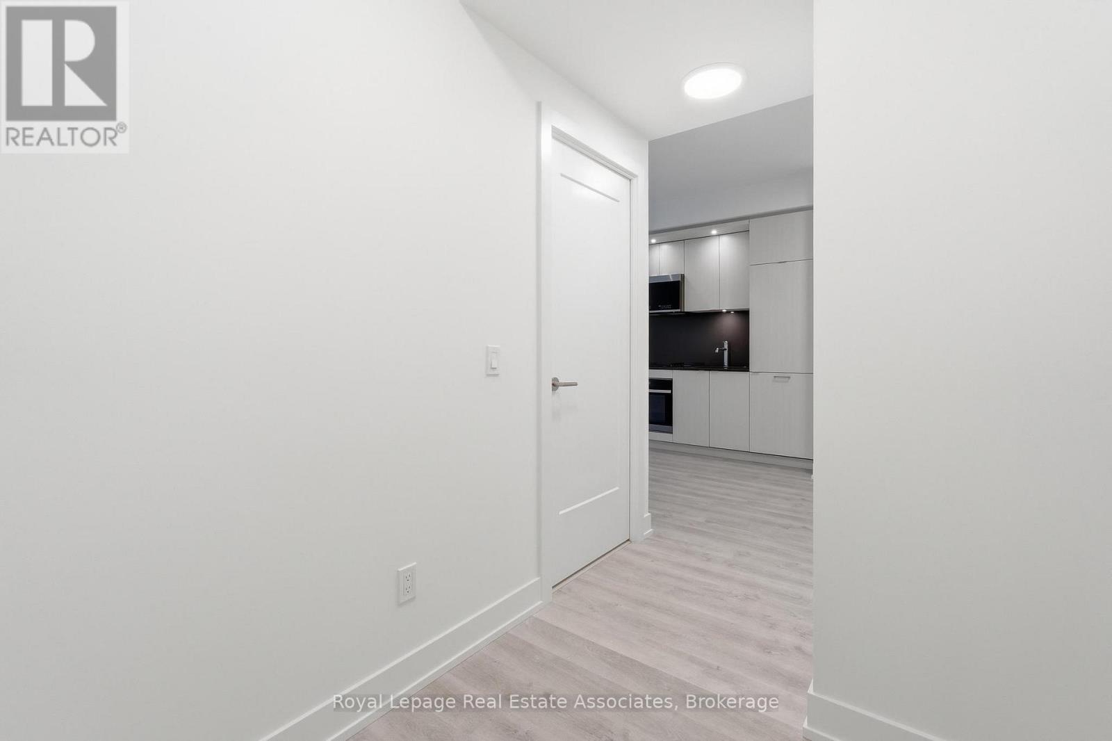 318 - 25 Cordova Avenue, Toronto, Ontario  M9A 0E5 - Photo 12 - W12892694