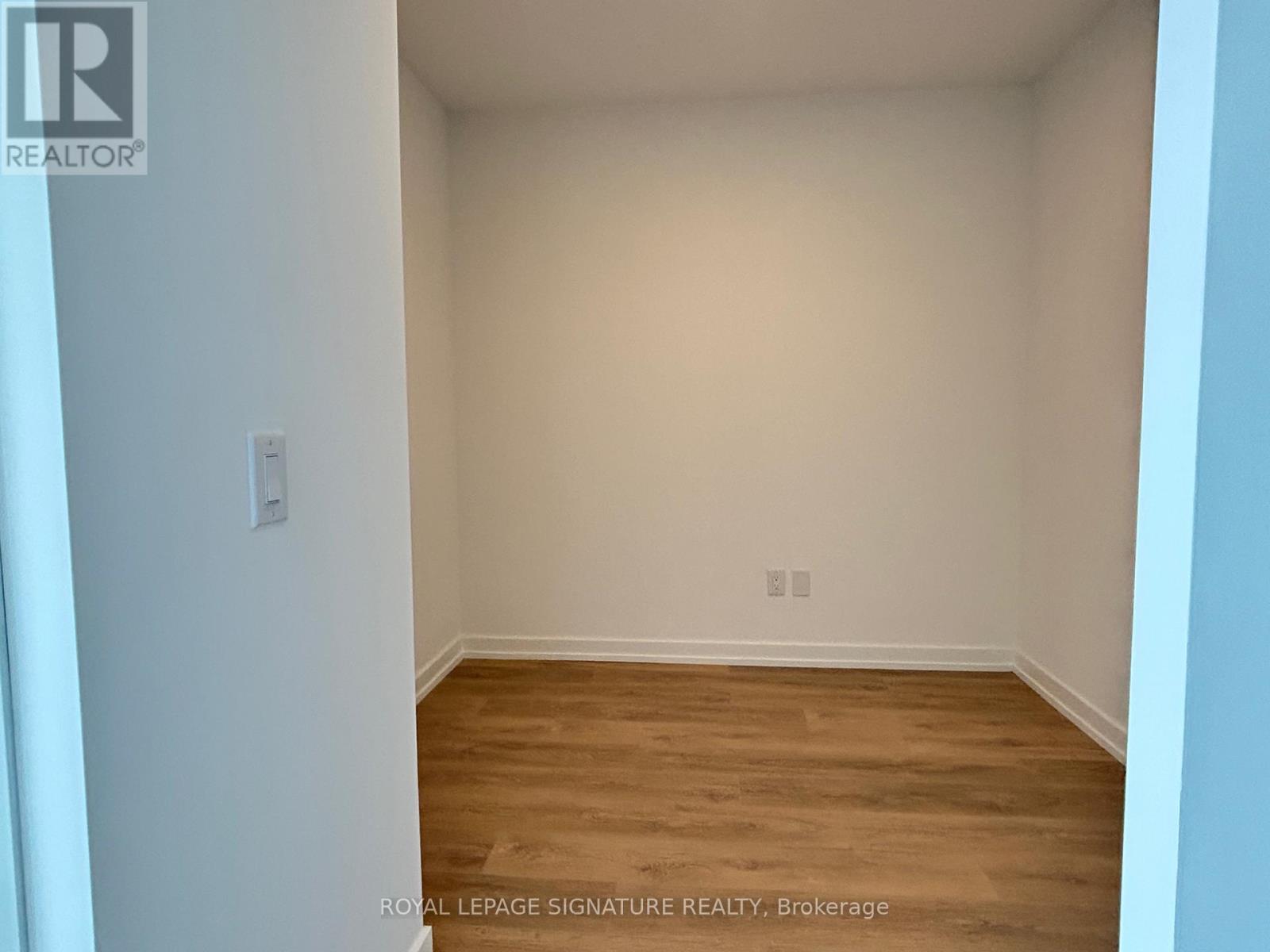 1227 - 1100 Sheppard Avenue W, Toronto (York University Heights), Ontario  M3J 0H1 - Photo 3 - W12892714