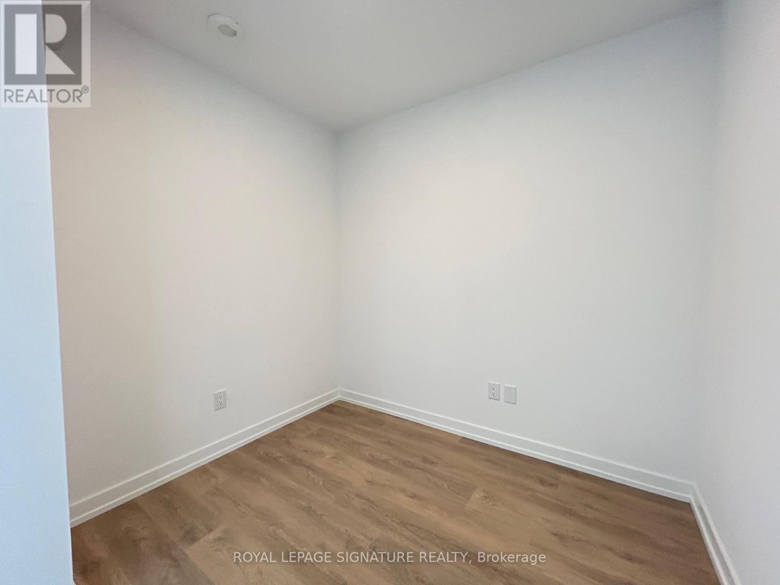 1227 - 1100 Sheppard Avenue W, Toronto (York University Heights), Ontario  M3J 0H1 - Photo 4 - W12892714
