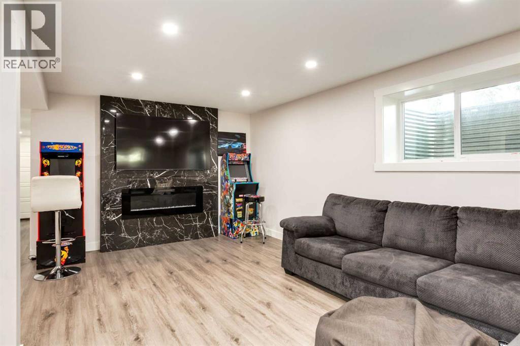 392 Cantrell Drive Sw, Calgary, Alberta  T2W 2E4 - Photo 31 - A2251732