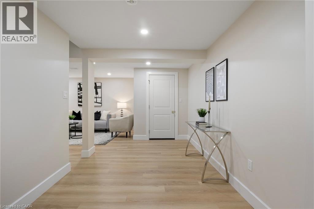 92 Scenic Wood Crescent, Kitchener, Ontario  N2A 3N6 - Photo 24 - 40808022