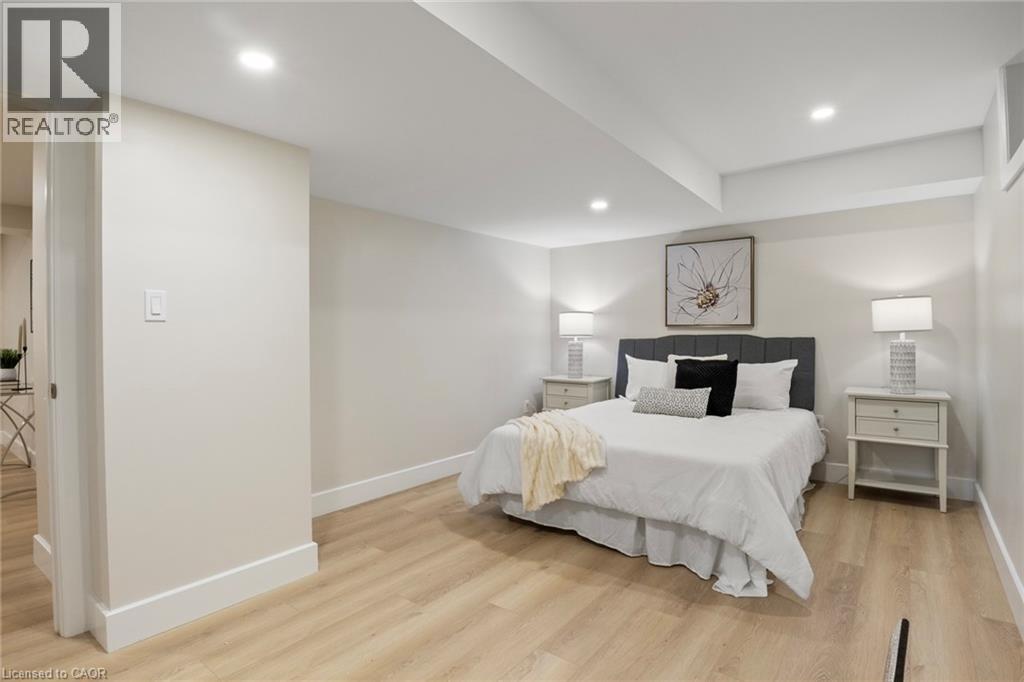 92 Scenic Wood Crescent, Kitchener, Ontario  N2A 3N6 - Photo 27 - 40808022