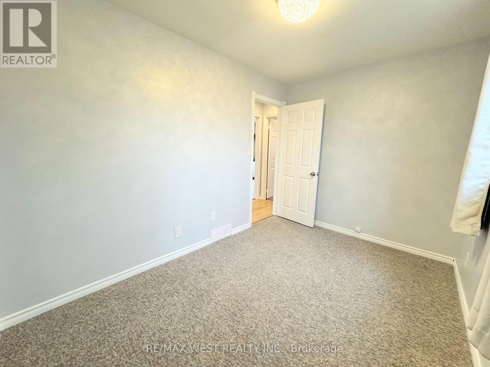 4244 York Drive, Niagara Falls (Morrison), Ontario  L2E 6Y4 - Photo 12 - X12892420