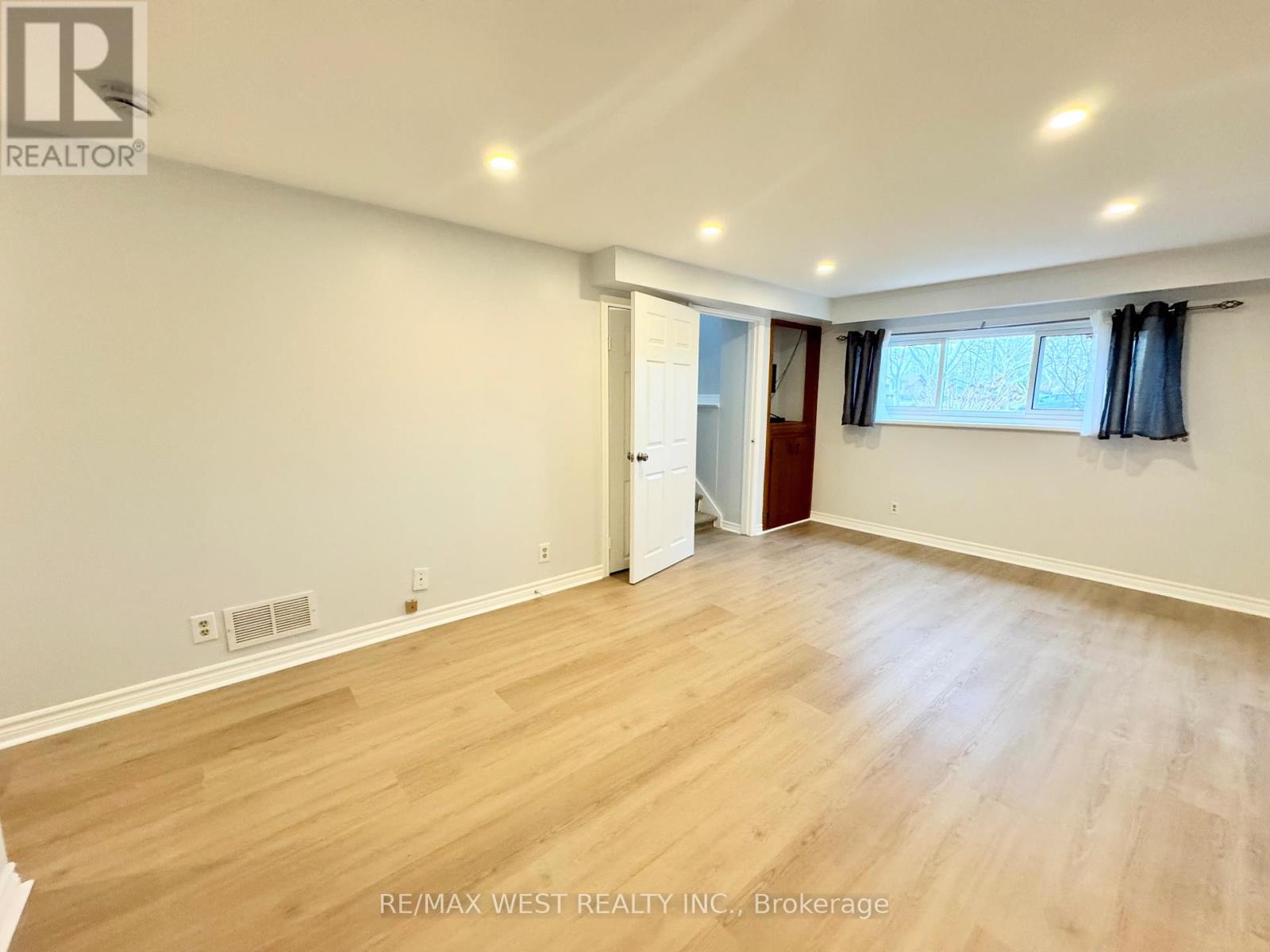 4244 York Drive, Niagara Falls (Morrison), Ontario  L2E 6Y4 - Photo 19 - X12892420