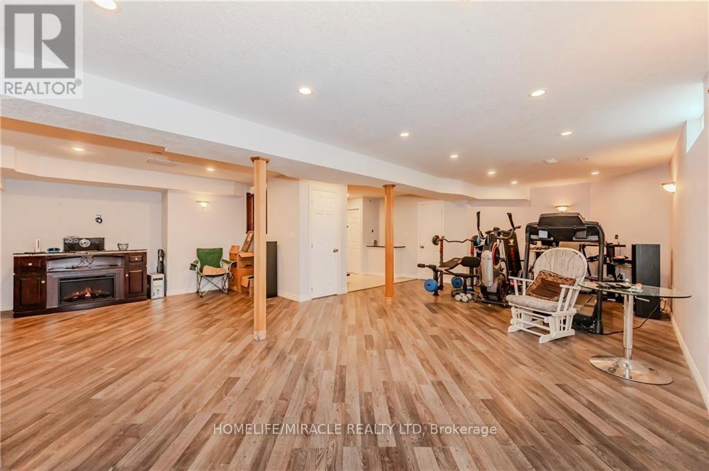 132 Trussler Road, Kitchener, Ontario  N2N 0A9 - Photo 18 - X12892464