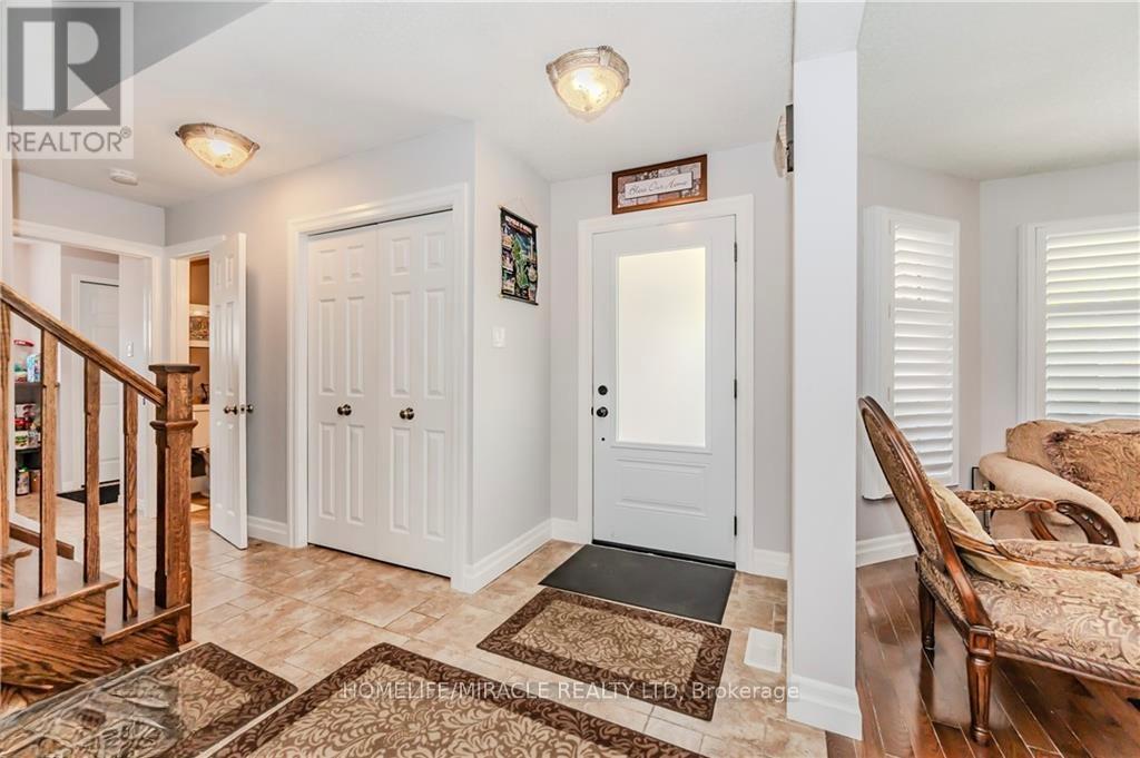 132 Trussler Road, Kitchener, Ontario  N2N 0A9 - Photo 5 - X12892464