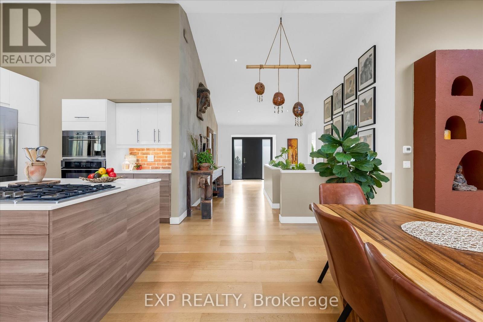 39 Hilts Drive, Hamilton, Ontario  L8G 3H5 - Photo 2 - X12892466