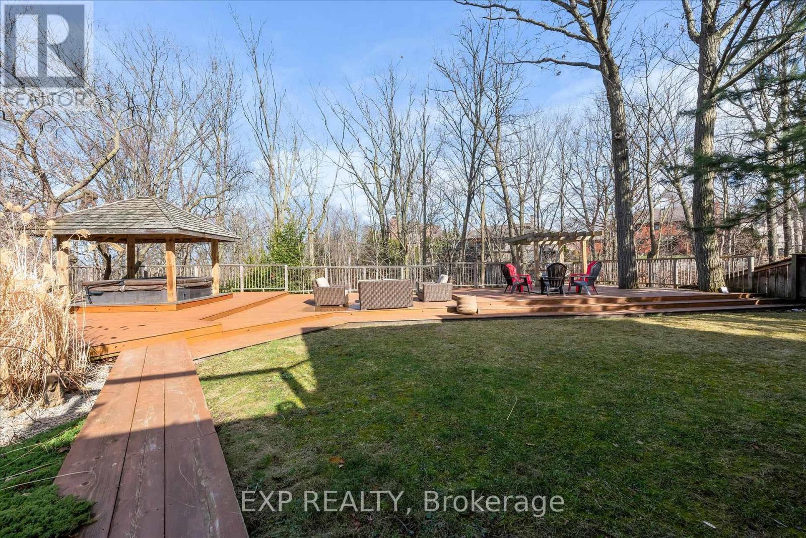 39 Hilts Drive, Hamilton, Ontario  L8G 3H5 - Photo 37 - X12892466