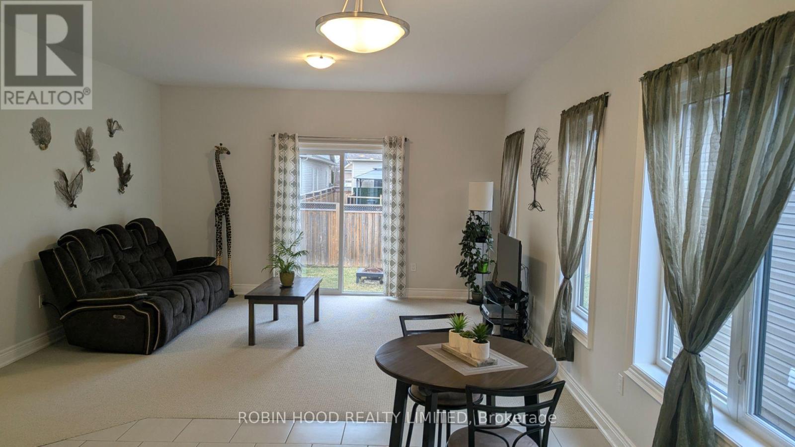 420 Williams Crescent, Fort Erie, Ontario  L2A 0E9 - Photo 8 - X12892494