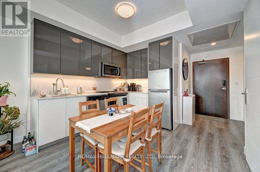 1213 - 60 Frederick Street, Kitchener, Ontario  N2C 0H7 - Photo 5 - X12892532