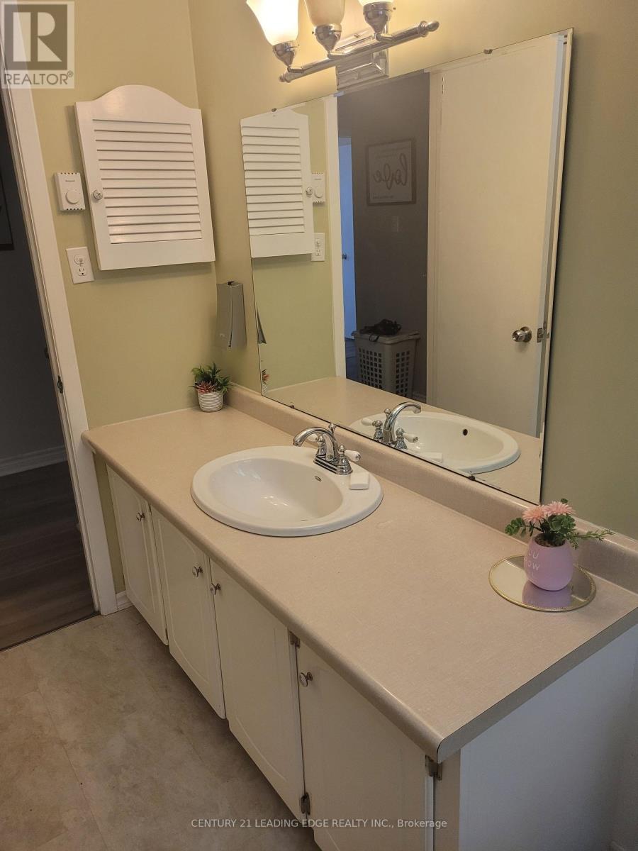 19 Forest Hill Road, Bancroft, Ontario  K0L 1C0 - Photo 15 - X12892546