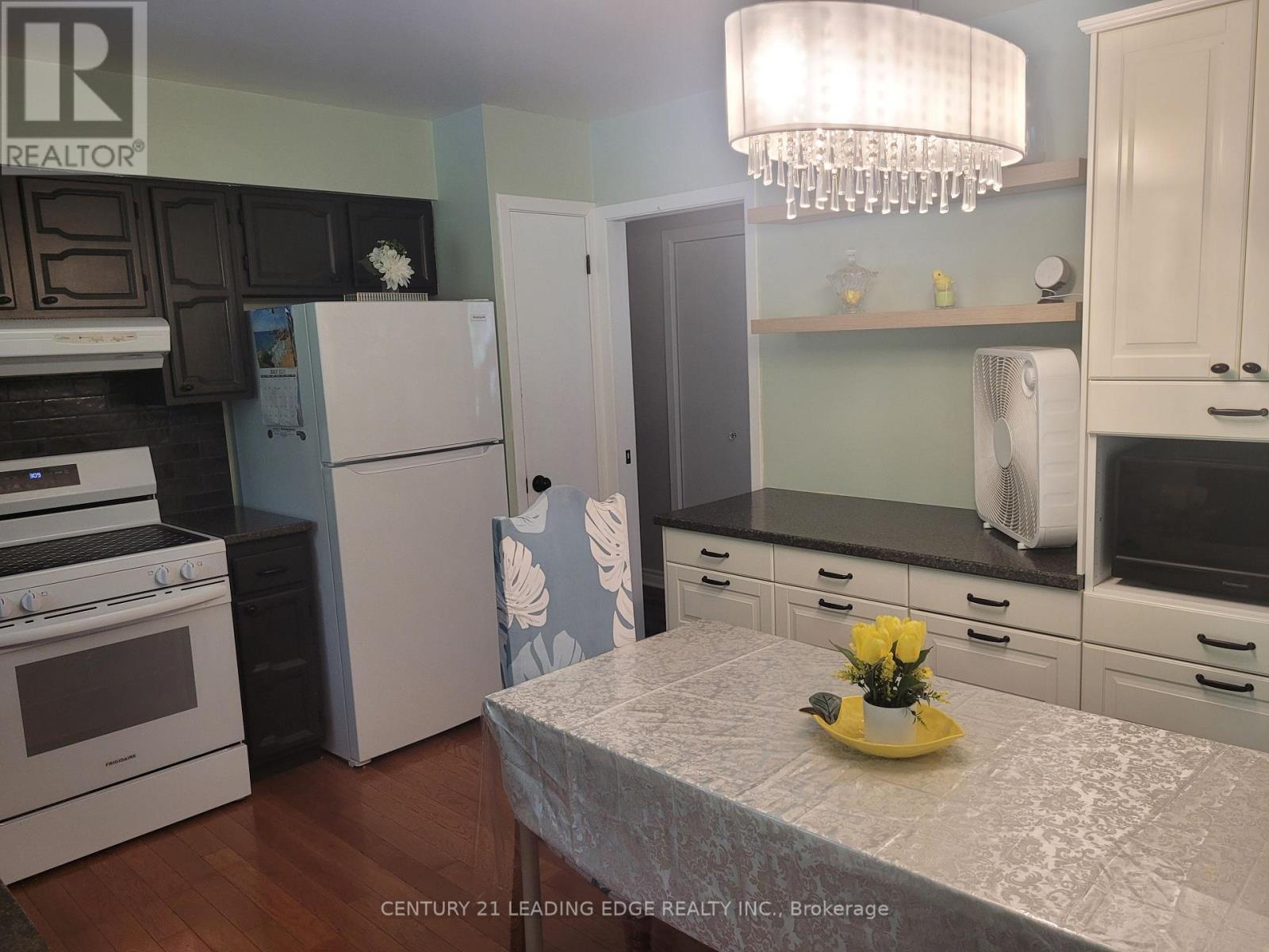 19 Forest Hill Road, Bancroft, Ontario  K0L 1C0 - Photo 9 - X12892546