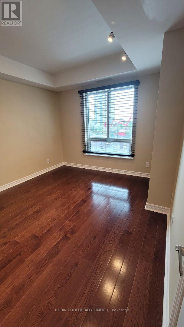 401 - 200 Rideau Street, Ottawa, Ontario  K1N 5Y1 - Photo 16 - X12892550