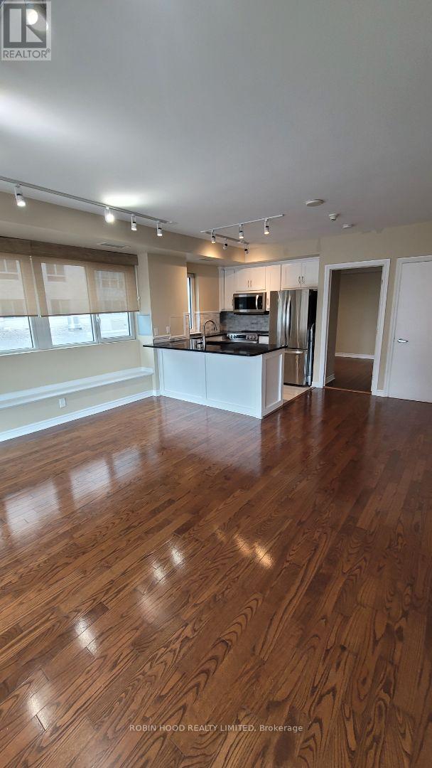 401 - 200 Rideau Street, Ottawa, Ontario  K1N 5Y1 - Photo 4 - X12892550