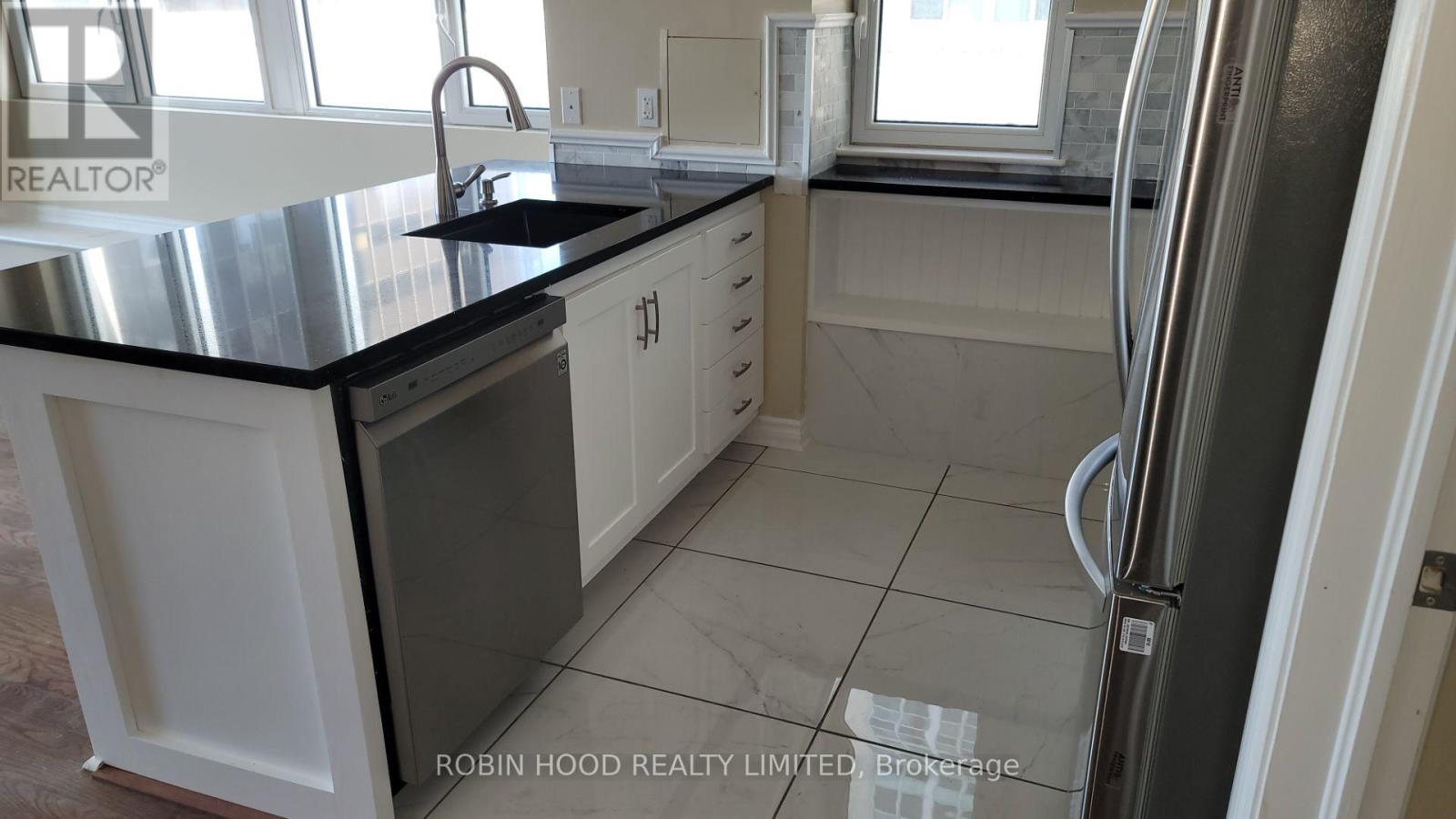 401 - 200 Rideau Street, Ottawa, Ontario  K1N 5Y1 - Photo 7 - X12892550