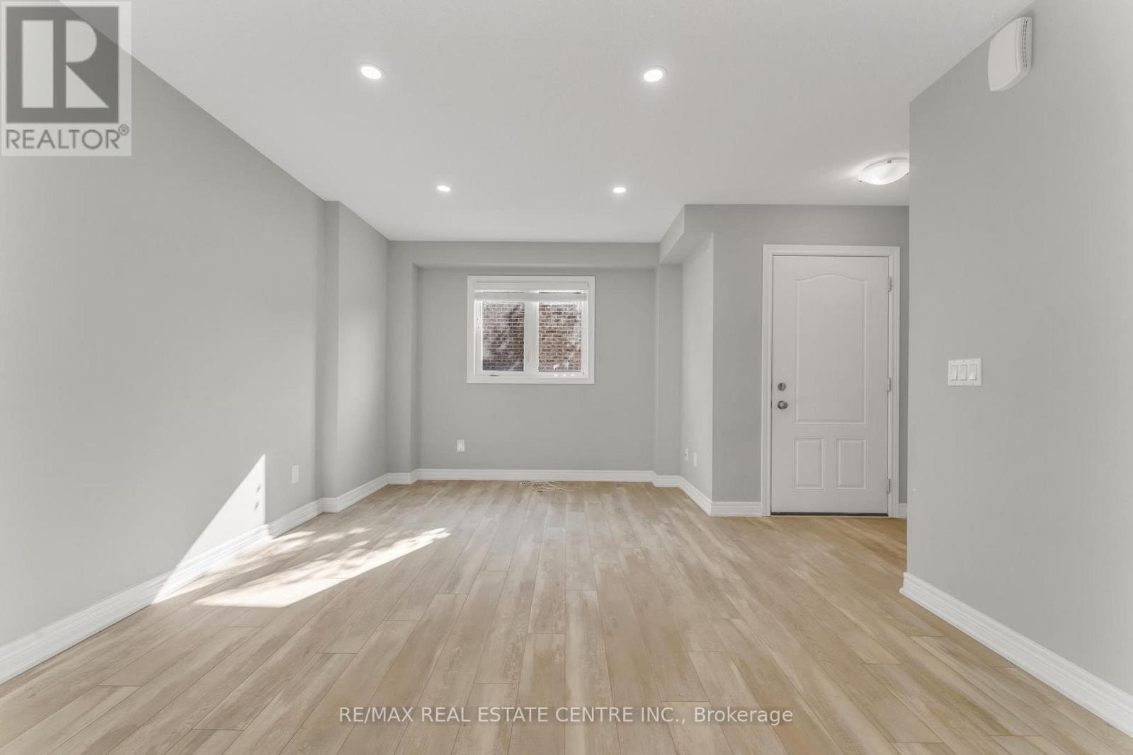 59 - 7768 Ascot Circle, Niagara Falls, Ontario  L2H 3P9 - Photo 4 - X12892562