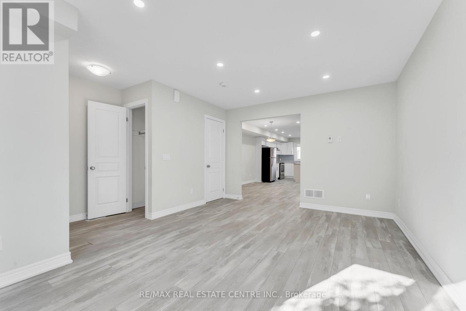 59 - 7768 Ascot Circle, Niagara Falls, Ontario  L2H 3P9 - Photo 6 - X12892562