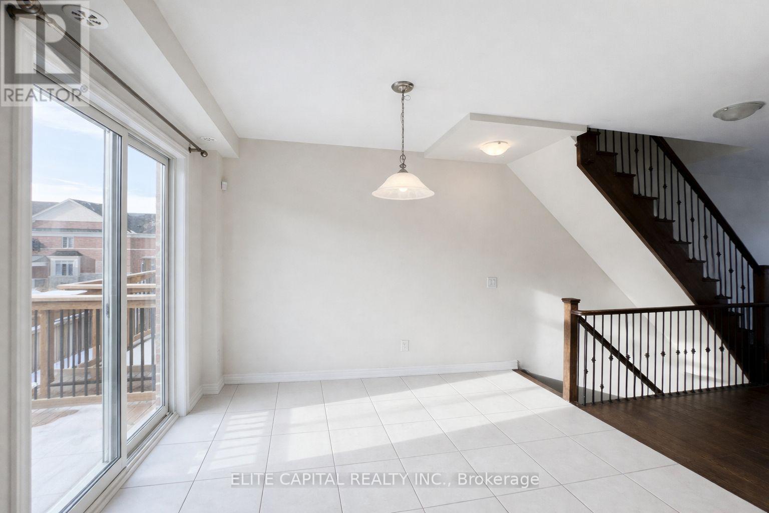 95 Elkington Crescent, Whitby, Ontario  L1P 0L7 - Photo 10 - E12835788