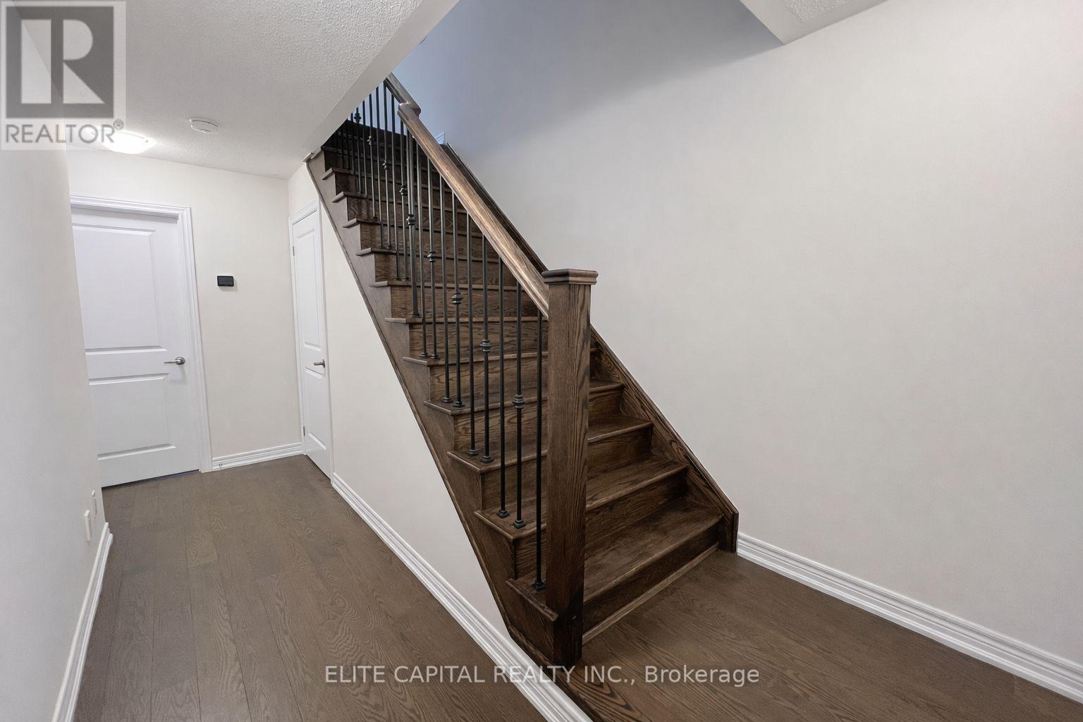 95 Elkington Crescent, Whitby, Ontario  L1P 0L7 - Photo 3 - E12835788