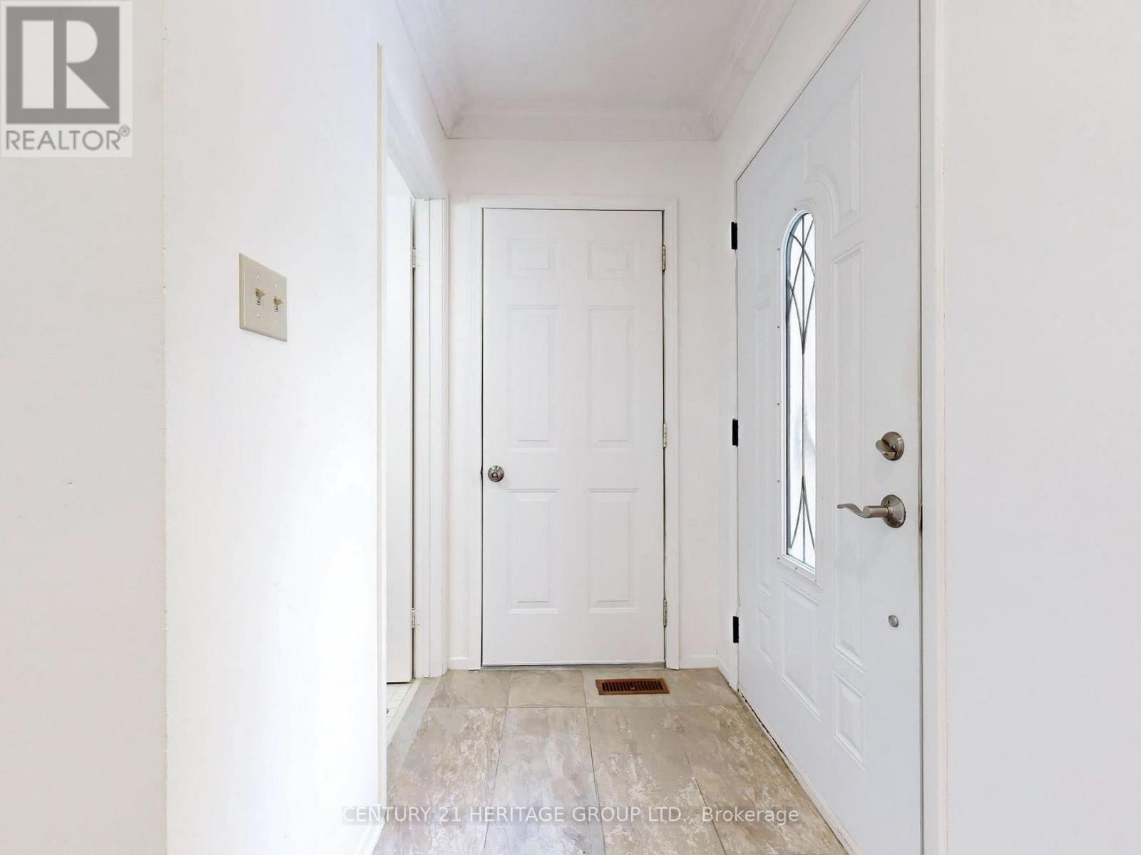 38 Gray Crescent, Richmond Hill, Ontario  L4C 5V5 - Photo 15 - N12879890