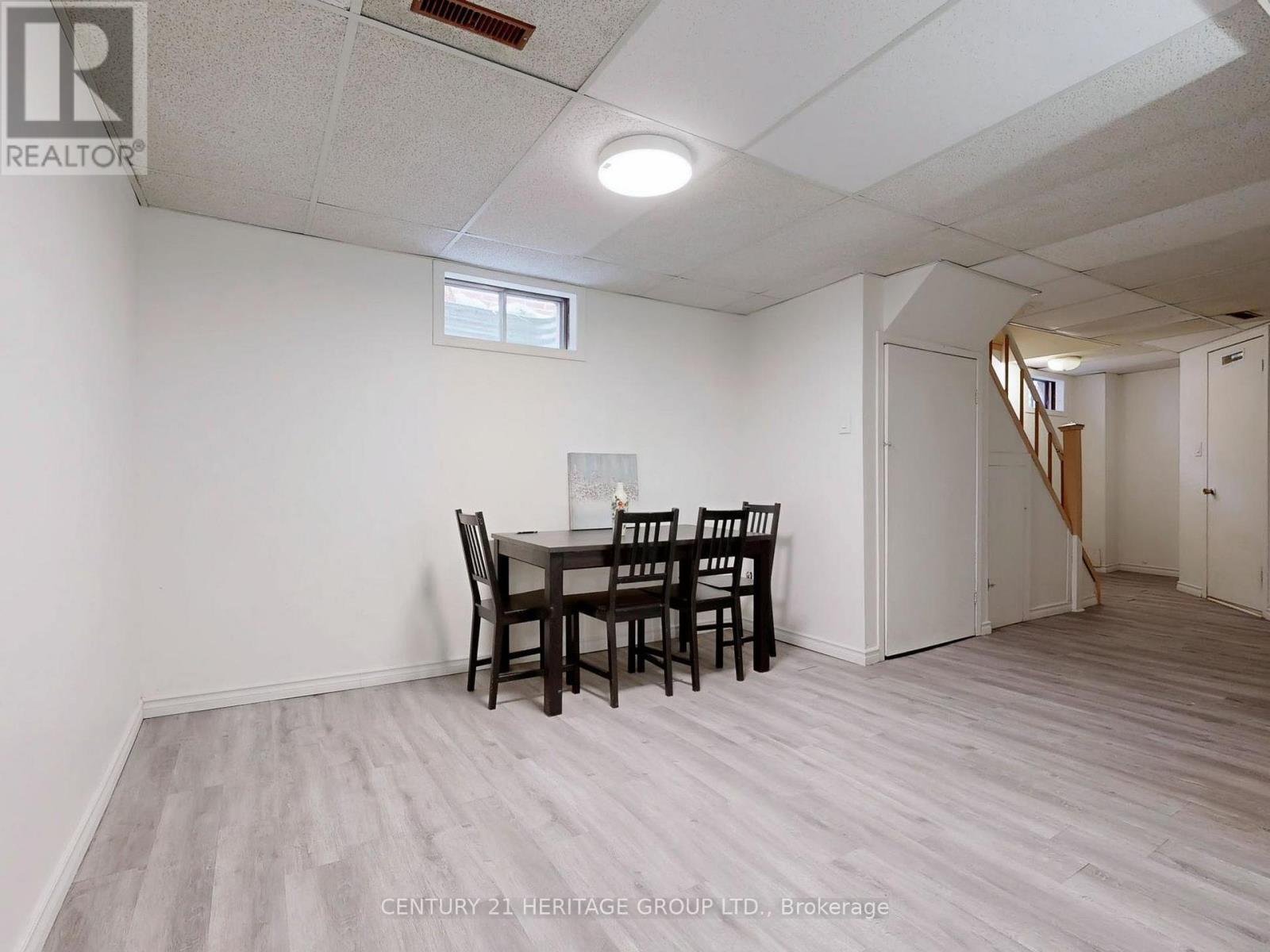 38 Gray Crescent, Richmond Hill, Ontario  L4C 5V5 - Photo 25 - N12879890