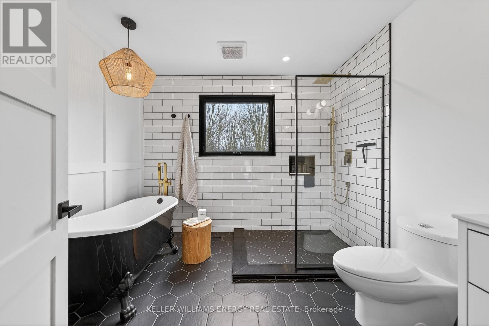 300 Hubbs Creek Road, Prince Edward County, Ontario  K0K 3L0 - Photo 27 - X12892720