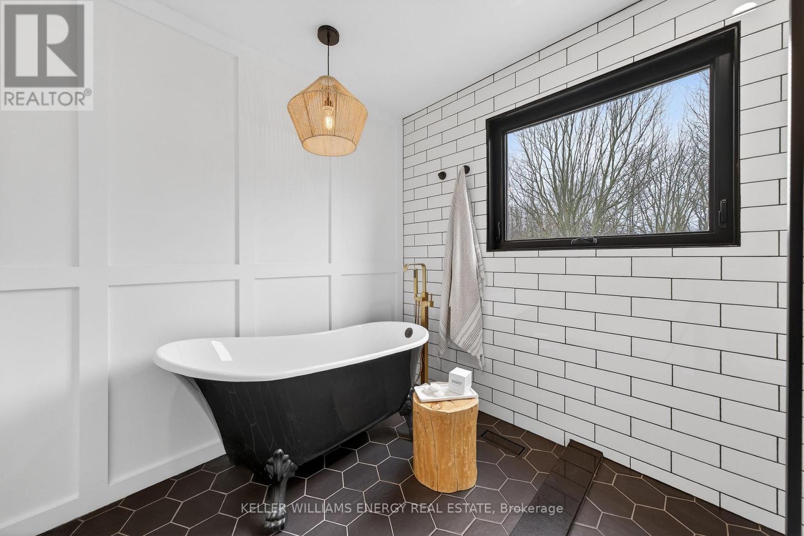 300 Hubbs Creek Road, Prince Edward County, Ontario  K0K 3L0 - Photo 30 - X12892720