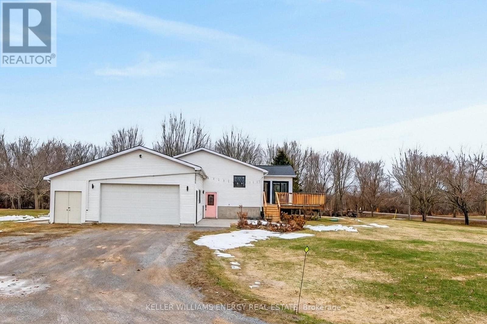 300 Hubbs Creek Road, Prince Edward County, Ontario  K0K 3L0 - Photo 6 - X12892720