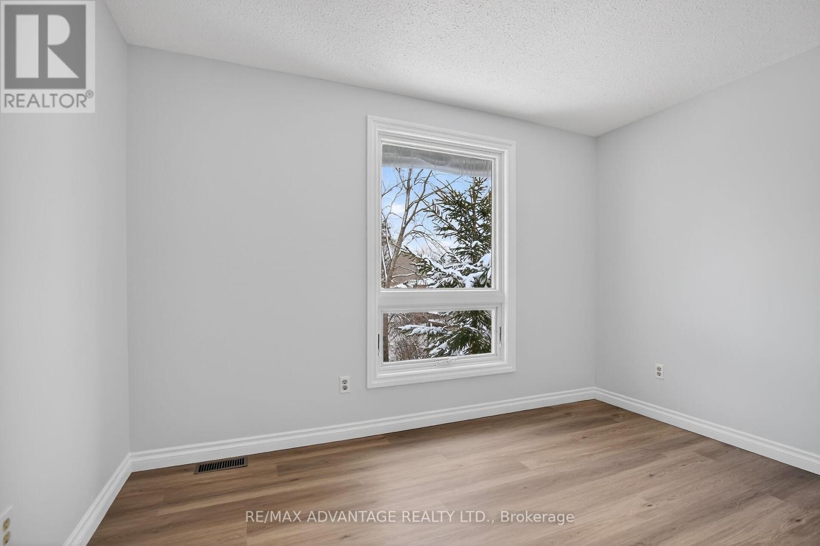 359 Everglade Crescent, London North, Ontario  N6H 4M8 - Photo 25 - X12892912