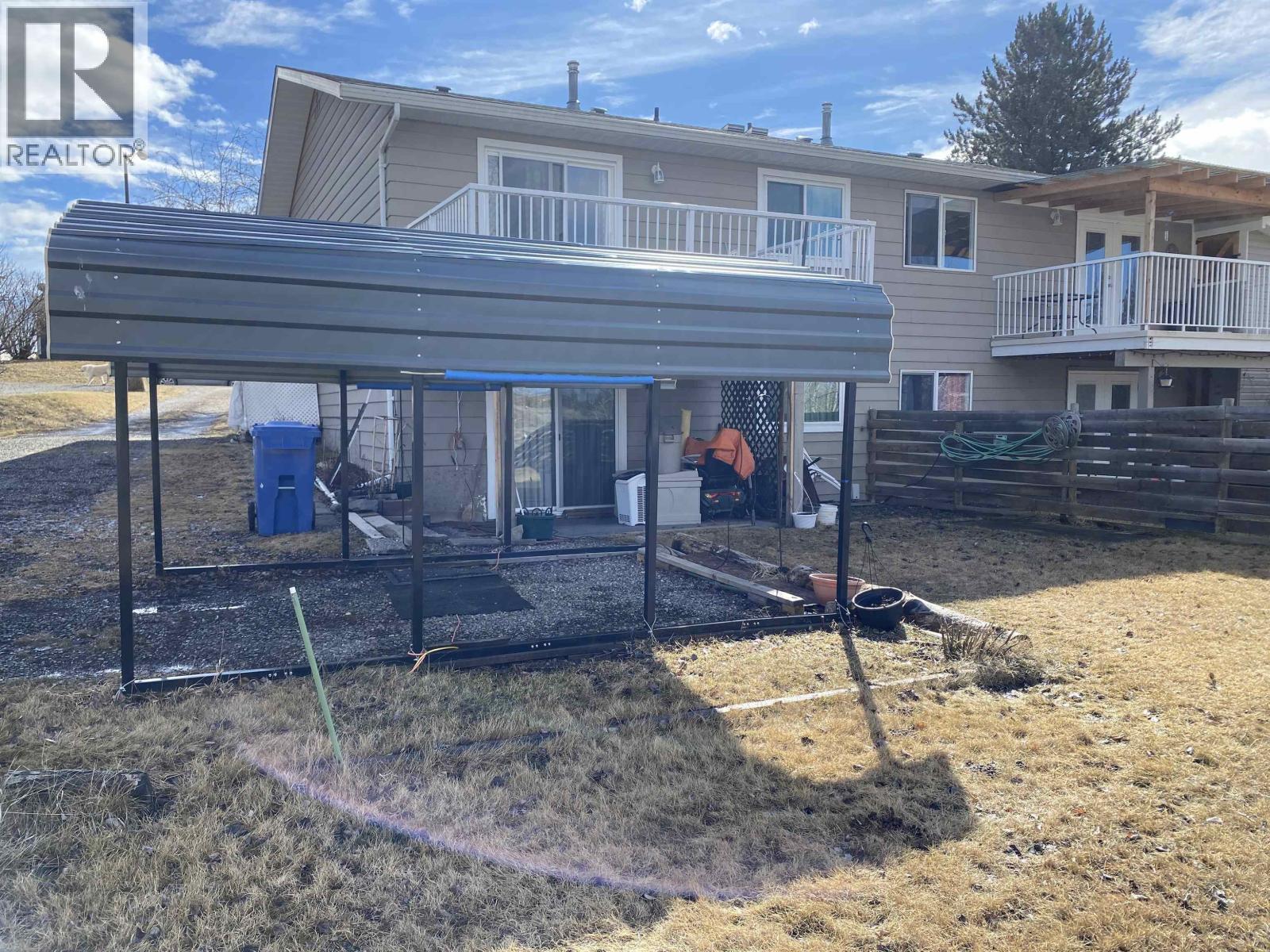 238 Elm Avenue, 100 Mile House, British Columbia  V0K 2E0 - Photo 2 - R3100324