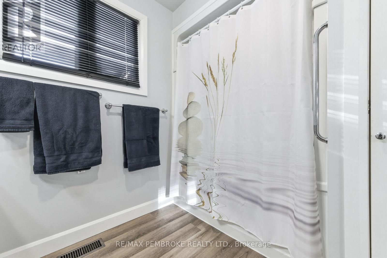 229 Holiday Lane, North Algona Wilberforce, Ontario  K0J 1T0 - Photo 24 - X12892756