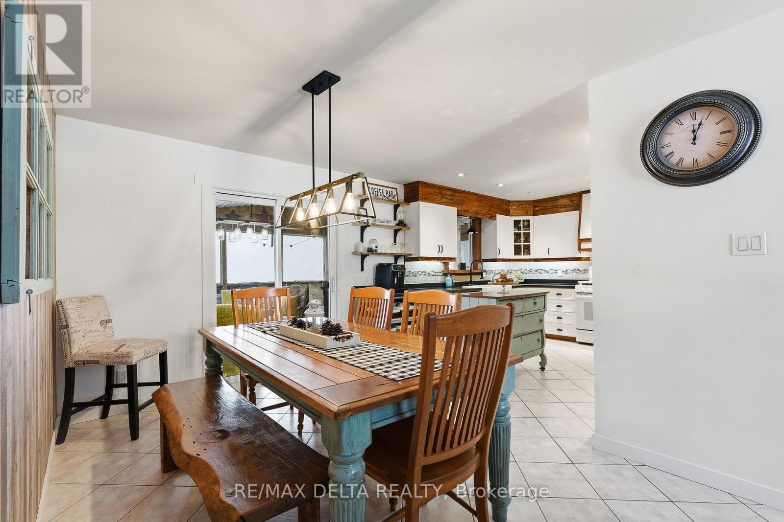 677 Ste Marie Street, Casselman, Ontario  K0A 1M0 - Photo 13 - X12892800