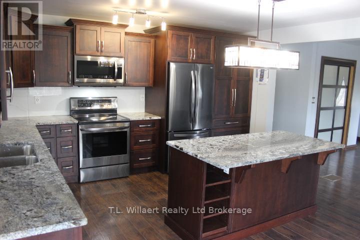 25130 Argyle Line, West Elgin, Ontario  N0L 2P0 - Photo 6 - X12892632