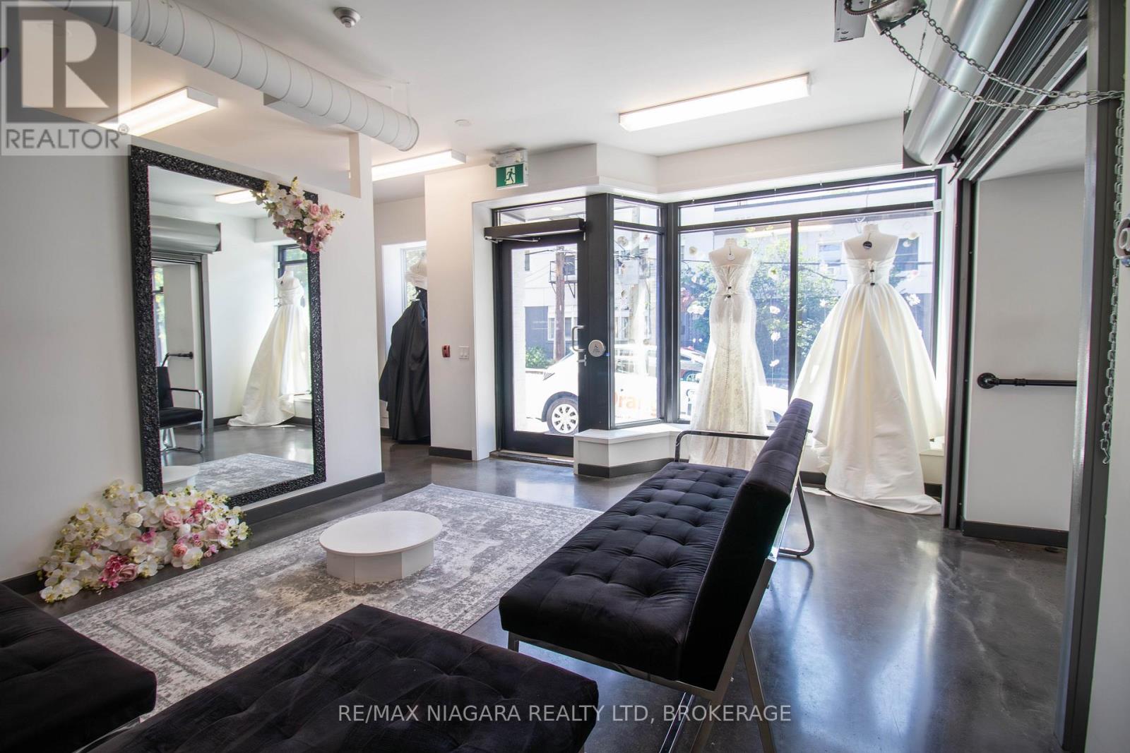 140 Caroline Street S, Hamilton, Ontario  L8P 3K8 - Photo 4 - X12892890