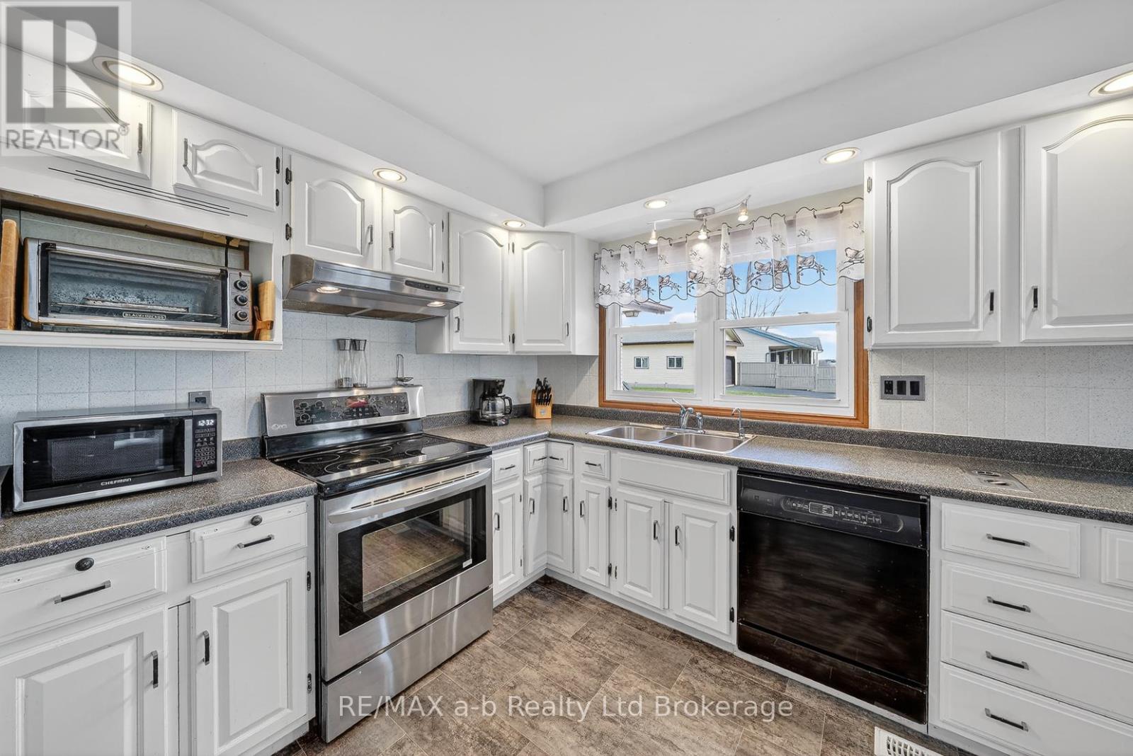 14 Quinn Drive, South-West Oxford, Ontario  N0J 1W0 - Photo 24 - X12892764