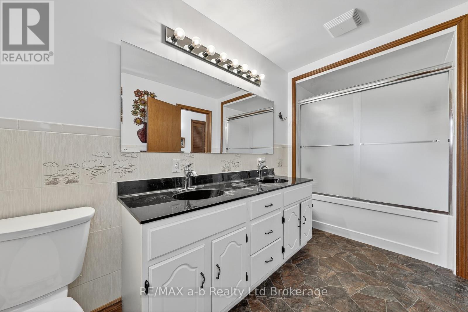 14 Quinn Drive, South-West Oxford, Ontario  N0J 1W0 - Photo 29 - X12892764