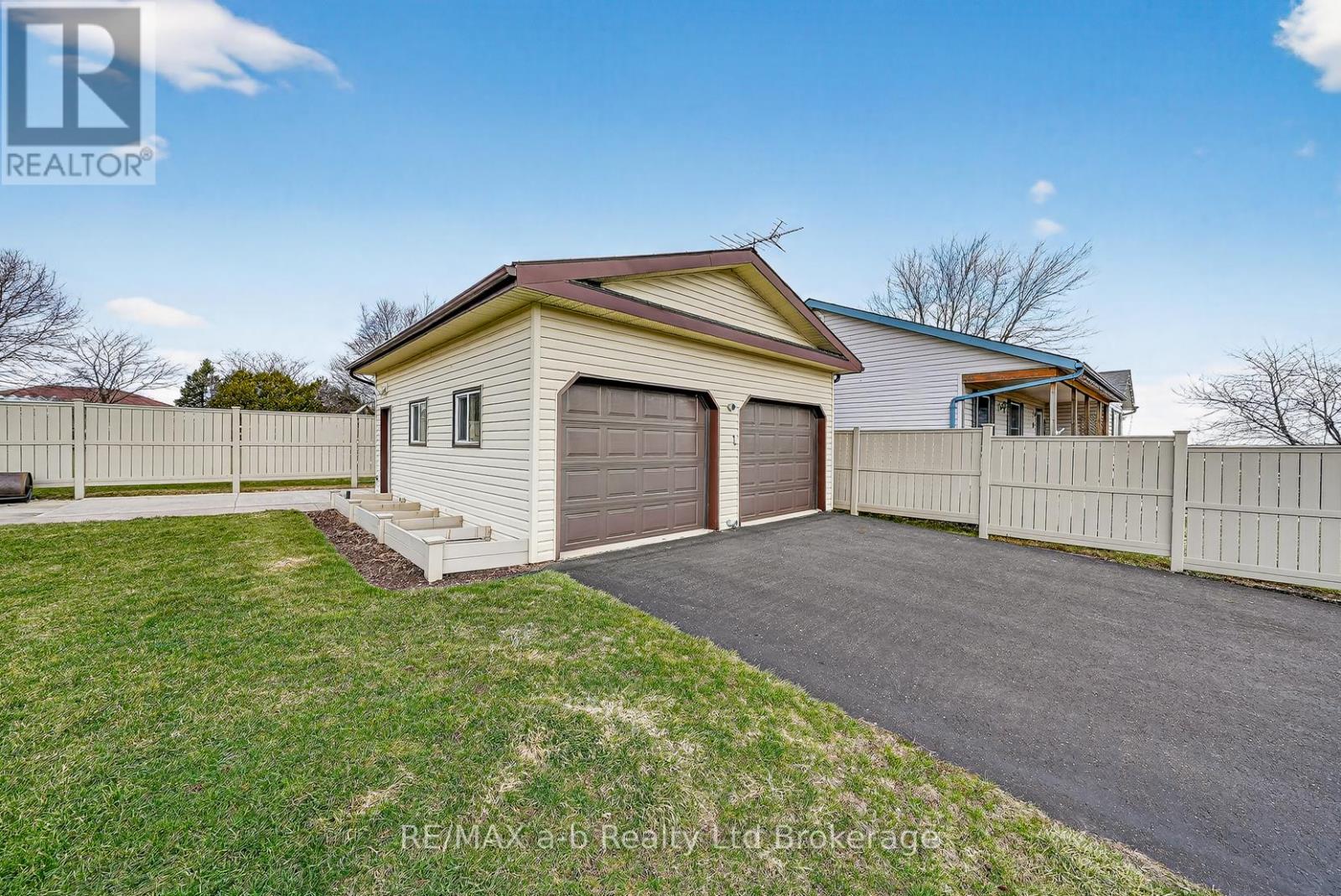 14 Quinn Drive, South-West Oxford, Ontario  N0J 1W0 - Photo 7 - X12892764