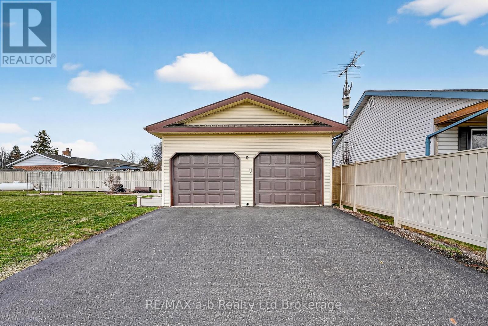 14 Quinn Drive, South-West Oxford, Ontario  N0J 1W0 - Photo 8 - X12892764