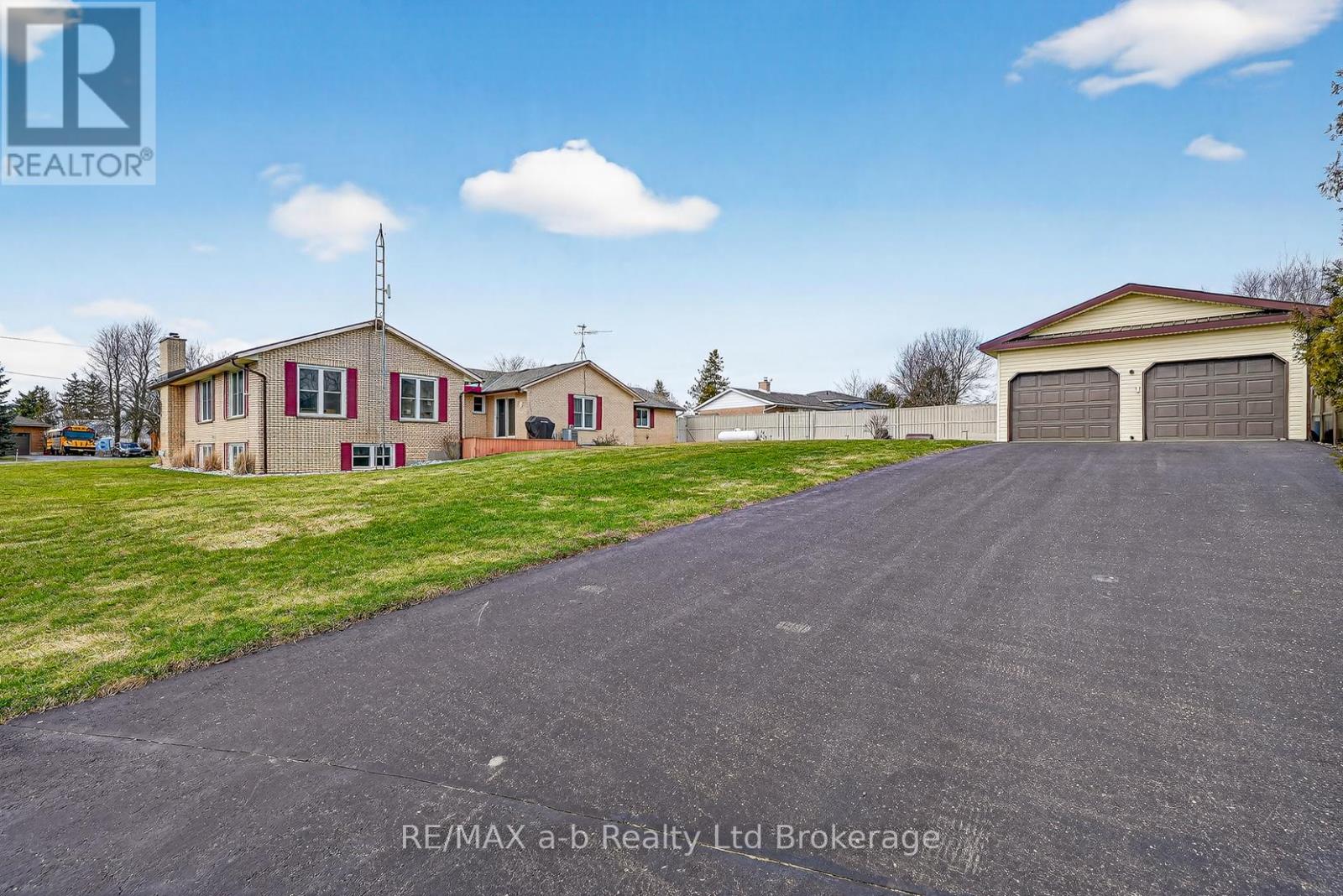 14 Quinn Drive, South-West Oxford, Ontario  N0J 1W0 - Photo 9 - X12892764