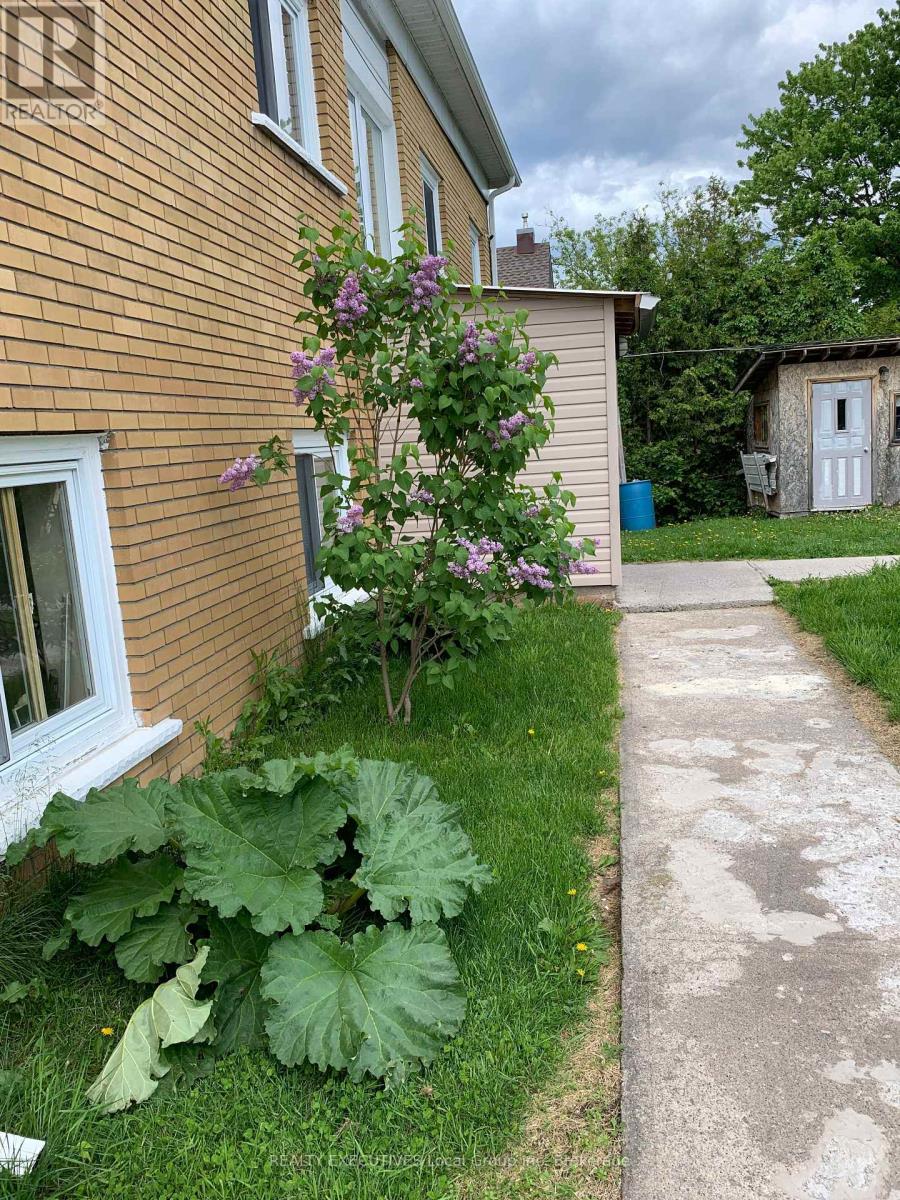 448 Mcintyre Street E, North Bay (Central), Ontario  P1B 1E2 - Photo 10 - X12892828