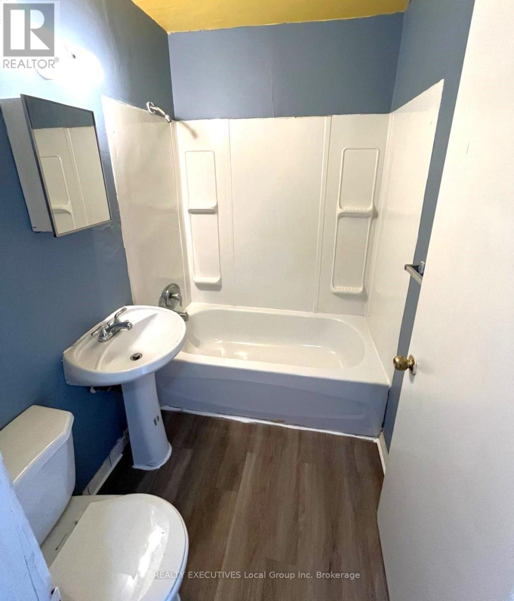 448 Mcintyre Street E, North Bay (Central), Ontario  P1B 1E2 - Photo 20 - X12892868