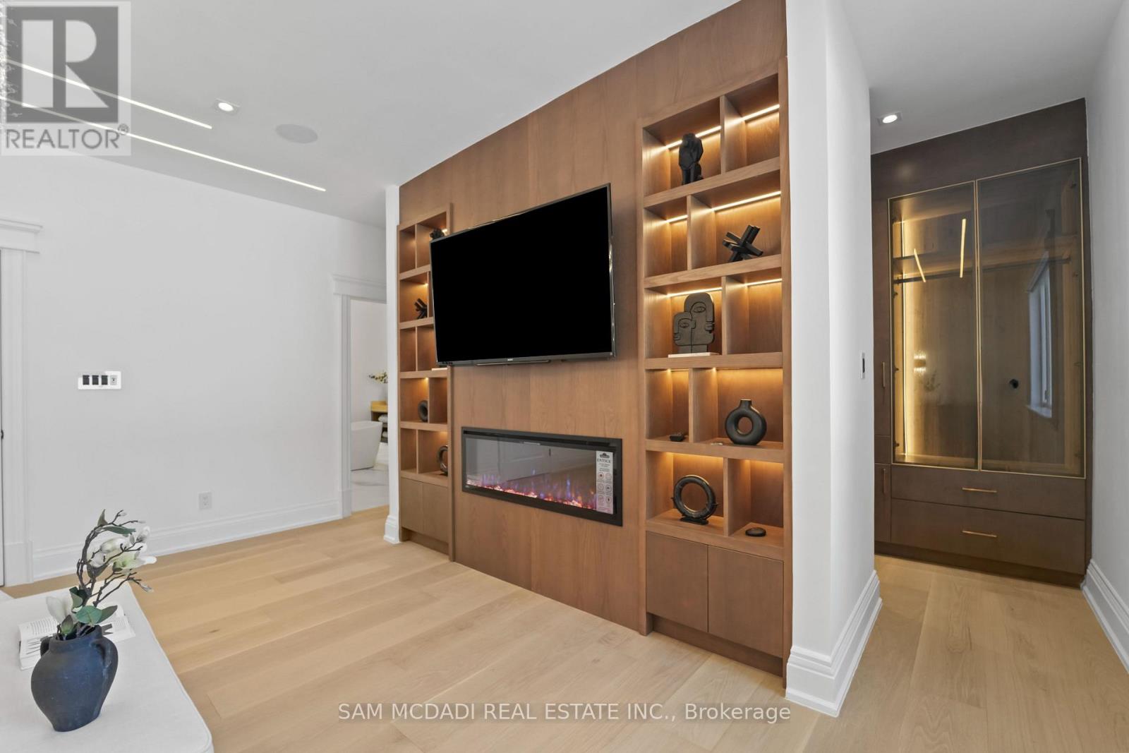 3168 Lakeshore Road W, Oakville (Br Bronte), Ontario  L6L 1J6 - Photo 31 - W12839440